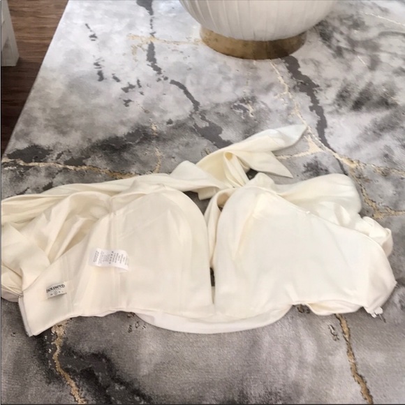 Elisettta top ( fashion nova) - Picture 4 of 8